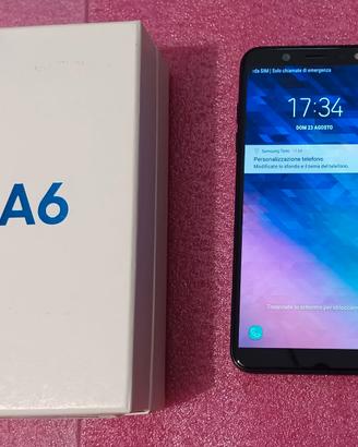 Samsung Galaxiy A6 come da fotografie