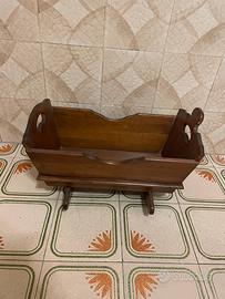 Culla bambole in legno sarda vintage