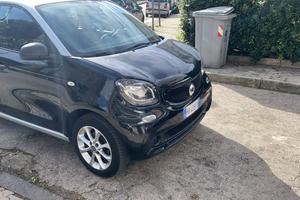 Smart  4 posti