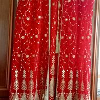 Vestito tradizionale arabo da feste