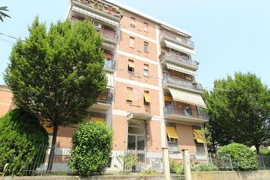 3 LOCALI A REGGIO NELL'EMILIA