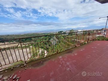 4 LOCALI A MARANO DI NAPOLI