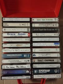 valigetta con musicassette musica