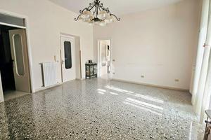 6 LOCALI A MONTESARCHIO