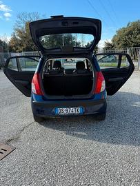 Hyundai i 10