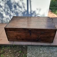 Baule da restaurare il legno