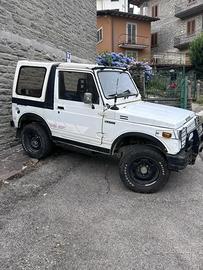 Suzuki Santana sj410