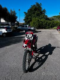 CRF 250 R