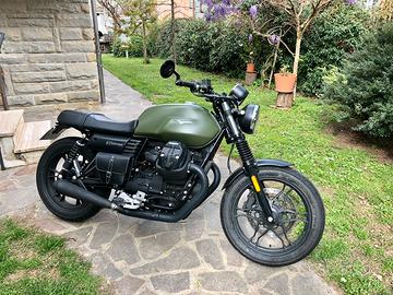 Moto Guzzi V7 III Stone 2018