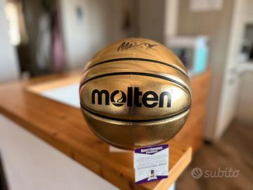 Palla da basket autografata da Magic Johnson