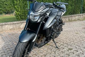 Suzuki GSX-S 750 Yugen Carbon Patente A2