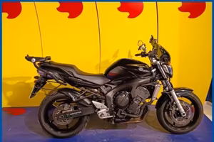 YAMAHA FZ6 Finanziabile - Nero - 31900