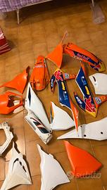 plastiche ktm 2022 in giu