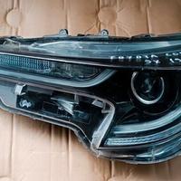 Faro anteriore sinistro Toyota Corolla