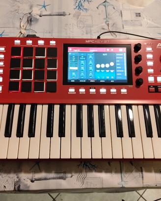 Akai MPC Key 37 