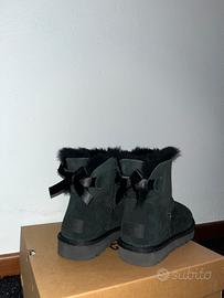 UGG neri