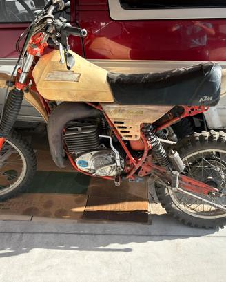 Ricambi ktm 250 gs
