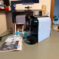 Macchina caffè Bialetti Azzurra + 27 capsule