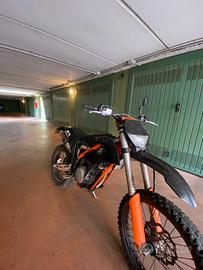 Moto ktm 350