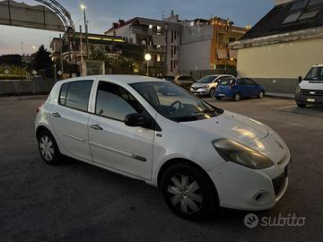 Renault Clio Yahoo 