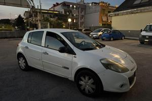 Renault Clio Yahoo 