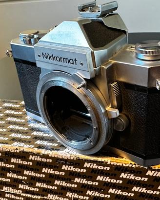 Nikon NIKKORMAT FTN 35MM CAMERA  solo corpo