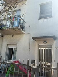 Rimini- via bohème 4 / appartamento primo piano