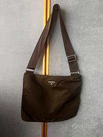 Tracolla Prada in nylon caki 32x25