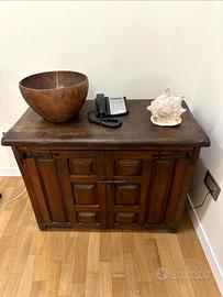 Credenza in arte povera spagnola