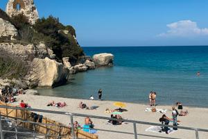 Torre dell orso salento mare