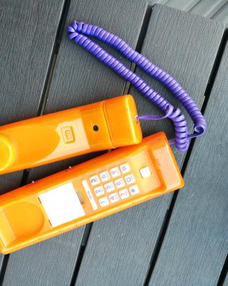 Telefono swatch twin