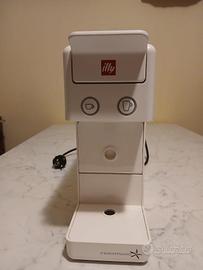Macchina del caffé Illy Y3.2