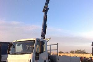 Iveco Eurocargo 75E18 Cassone fisso con grù - 2010