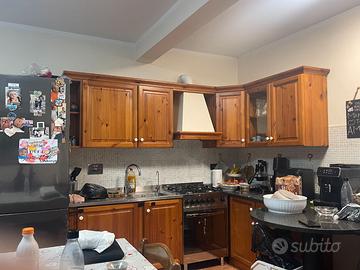 CUCINA COMPONIBILE ESCLUSI ELETTRODOMESTICI