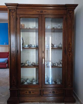 Vetrina in legno