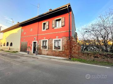 CASA INDIPENDENTE A CASTELLEONE