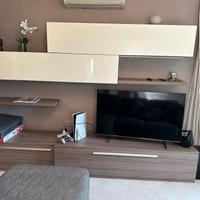 parete attrezzata pari al nuovo