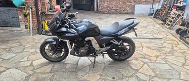 Kawasaki Z 750s