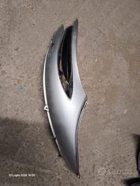 Carene / Fianchetti Laterale Scooter Beverly 250