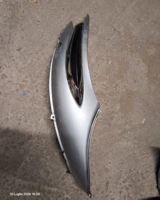 Carene / Fianchetti Laterale Scooter Beverly 250