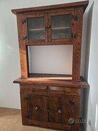 mobili in stile antico / arte povera