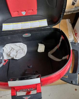 bauletto moto givi 46lt usato con piastra valigia