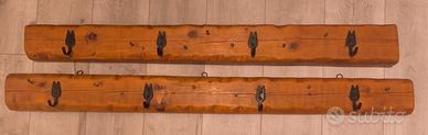 Coppia appendiabiti in legno