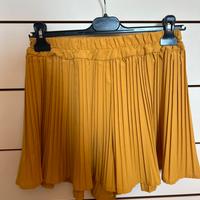 Pantaloncino effetto gonna