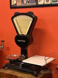 Bilancia dayton restaurata nera a 2 piatti