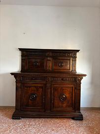 Credenza in legno massello stile classico