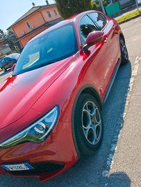 Alfa Romeo Stelvio Sport tech 160cv