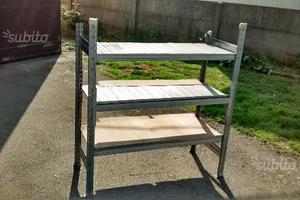 Scaffalatura usata - attrezzata per furgoni