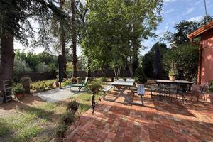 Rustico / Casale di 75 m² con 2 locali a Trecastag