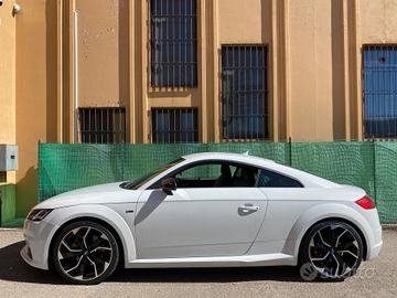 Cerchi NUOVI Audi TT raggio 19 cod.78342